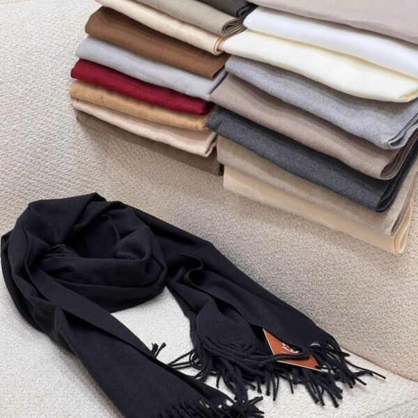 Scarfs